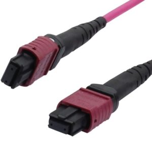 LWL-MTP®-Female Patchkabel OM4 LowLoss(ELite), 12 Faser, Typ B crossed, erika-violett, 5m, Synergy 21,