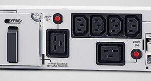 CyberPower zbh. By-Pass, IEC Outlet. Eingang Festanschluss(1), Ausgang Festanschluss(1), IEC C13(4) + IEC C19(2), bis 63A, 19" 2HE,