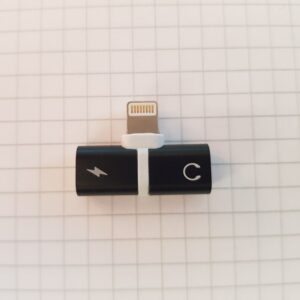 Synergy 21 iPhone Adapter zum Aufladen + Kopfhöreranschluss