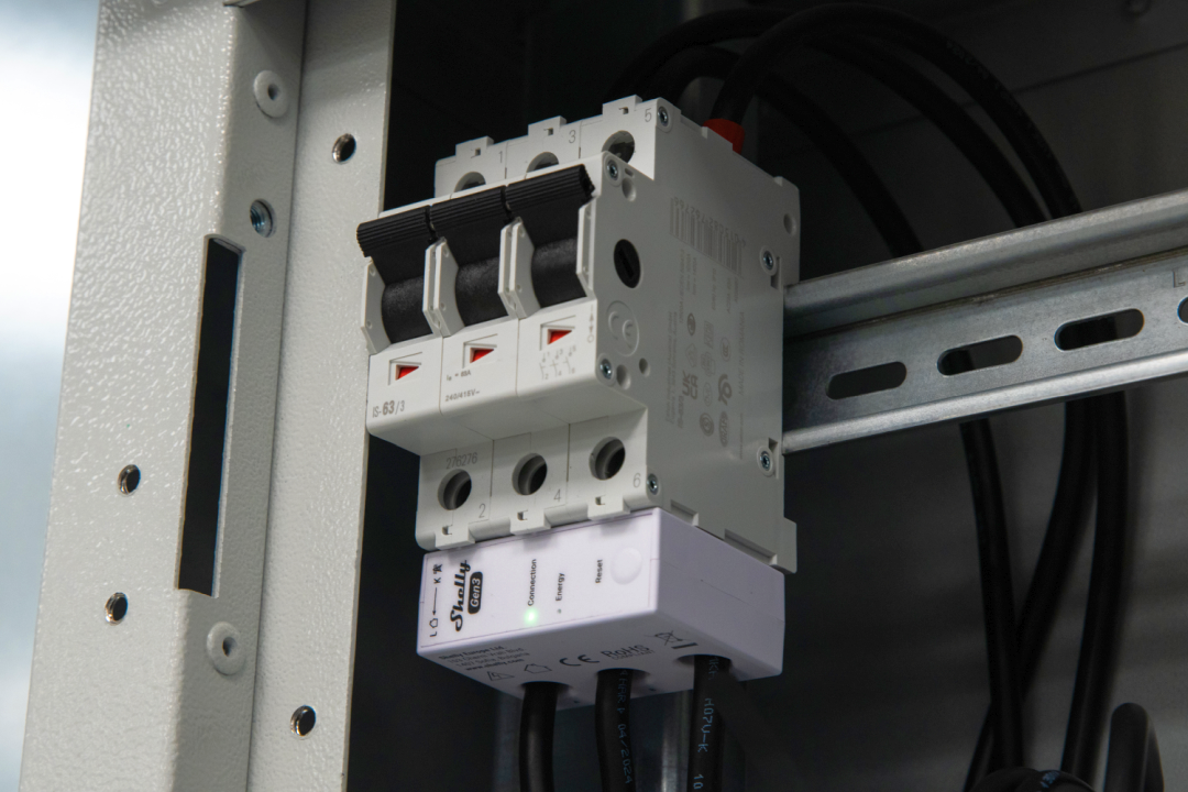 Shelly · Hutschiene · "3EM-63T Gen3" · Stromzähler