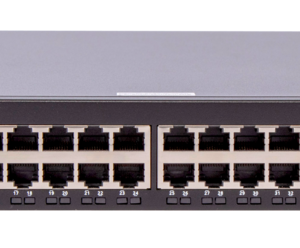 RUCKUS Networks poe switch full managed layer2 52 port • 48x 1 gbe • 4x 1/10g sfp • 370w poe budget • icx8100-48p